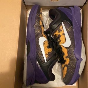 Nike zoom Kobe VII System